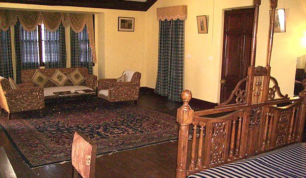 Balrampur House